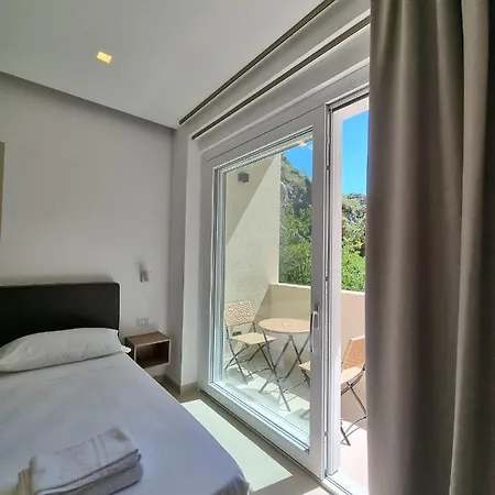 Marea Retreat